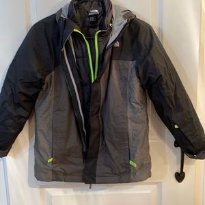 Boys North Face puffer coat with water proof shell